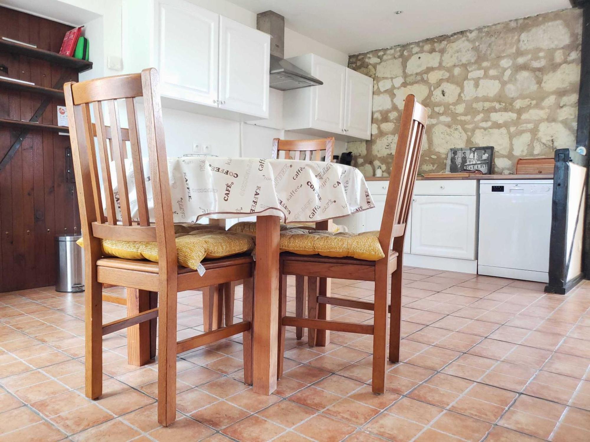 Les Volets Rouges D'allonnes Holiday home Allonnes (Maine-et-Loire)